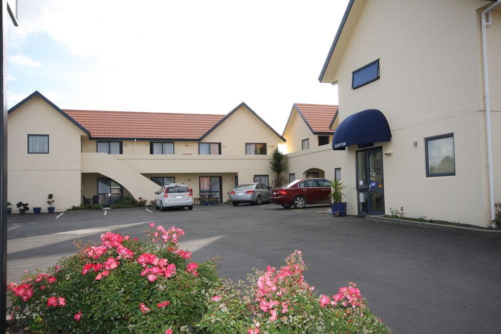 Bella Vista Motel Уестпорт Екстериор снимка