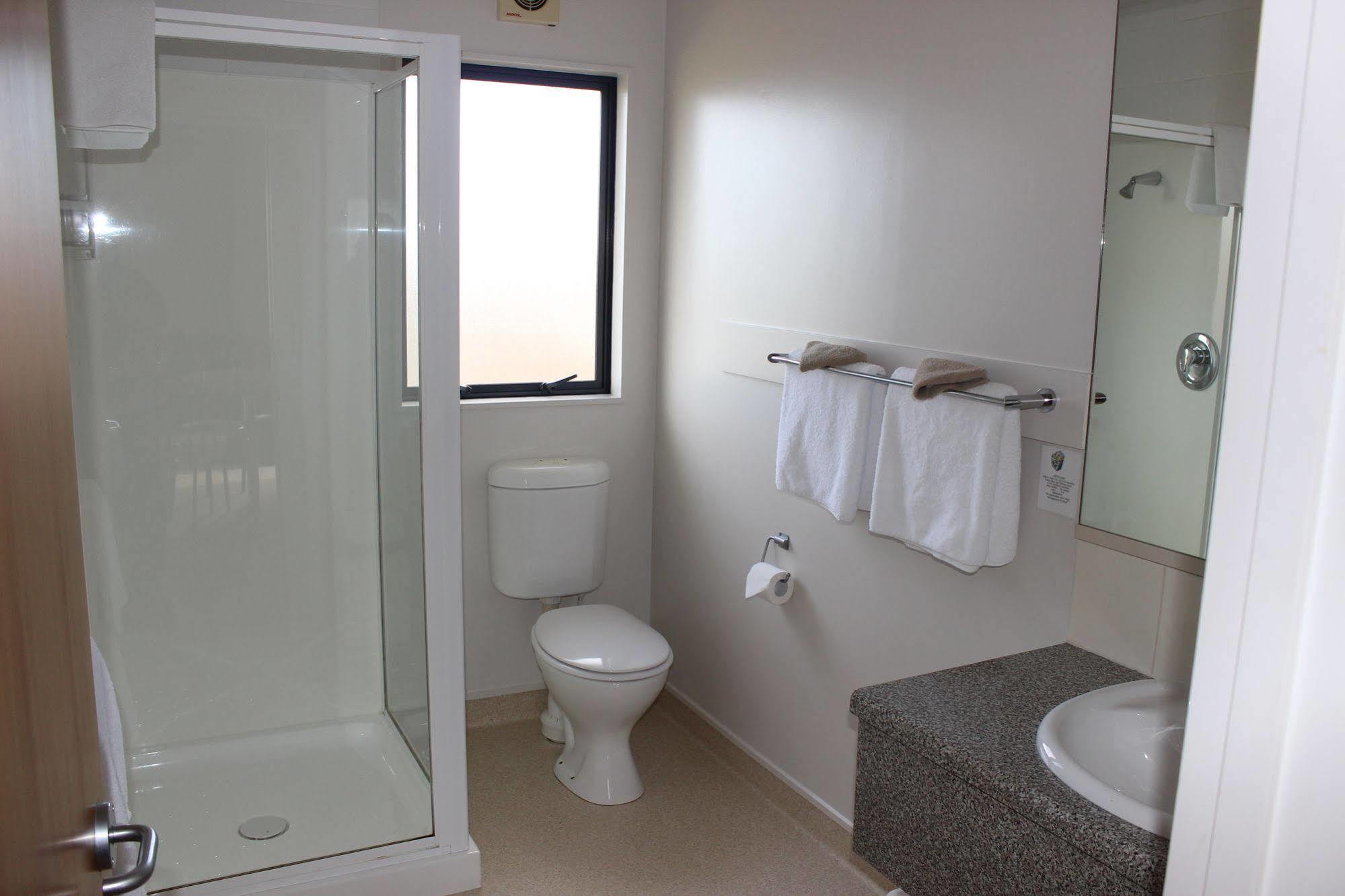 Bella Vista Motel Уестпорт Екстериор снимка