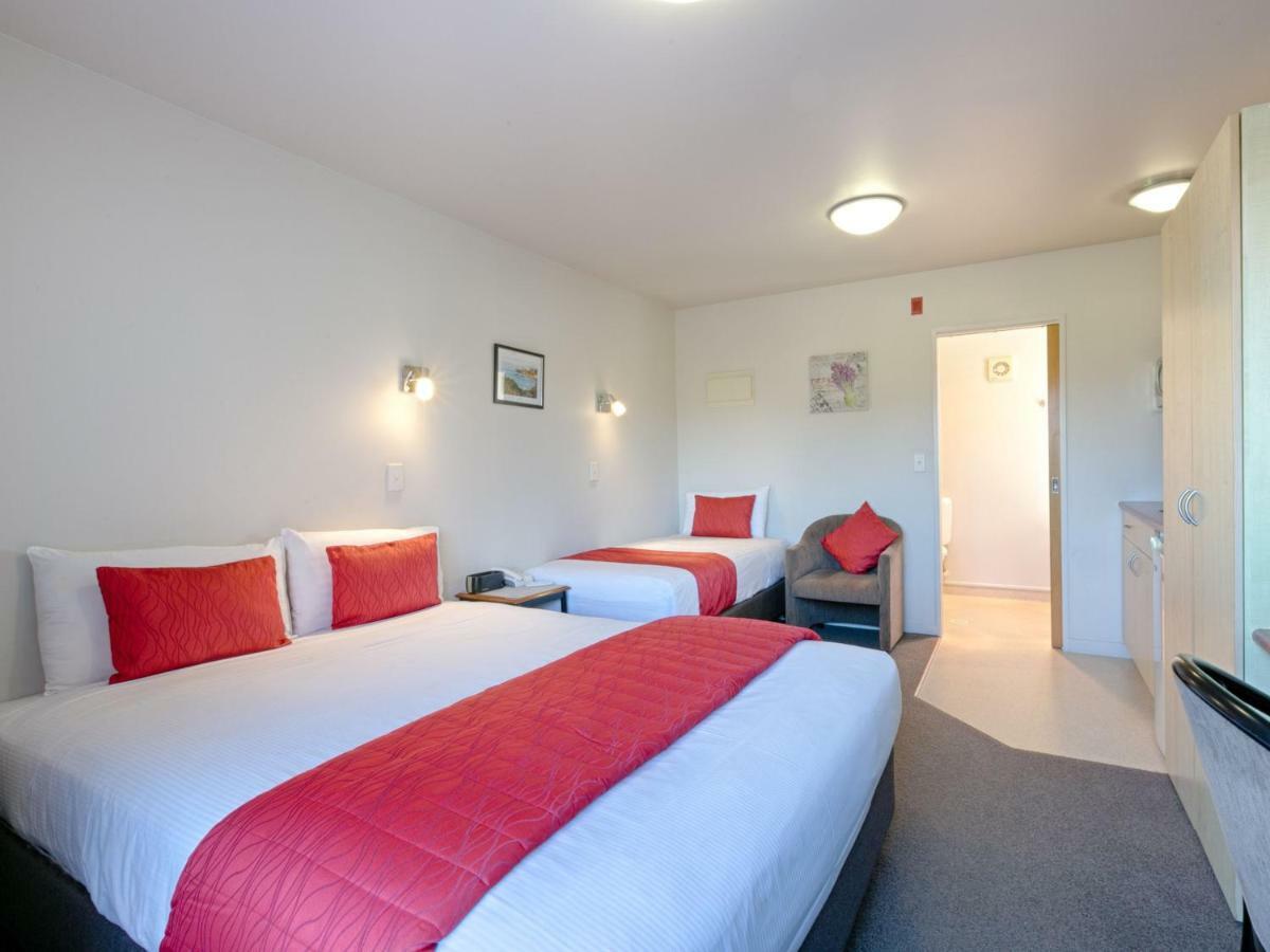 Bella Vista Motel Уестпорт Екстериор снимка